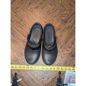 Crocs Women's Work Shoes Size 9 Clog Enclosed Toe Black